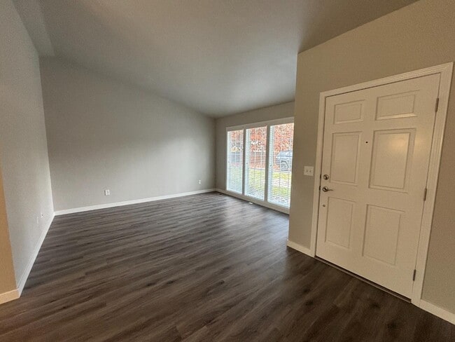 Photo - 2229 S Sumac St