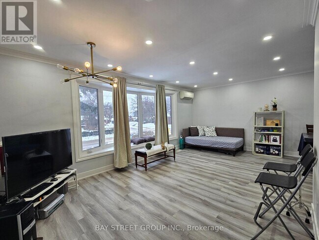 Photo - 46 Lowcrest Blvd