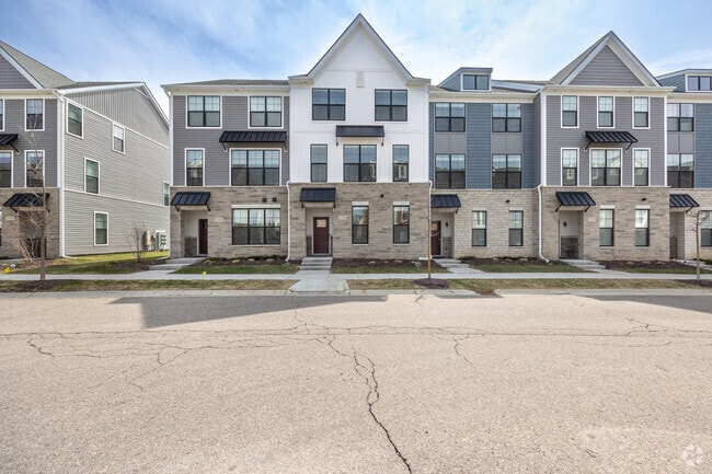 Building Photo - 2728 S Spurway Dr Rental