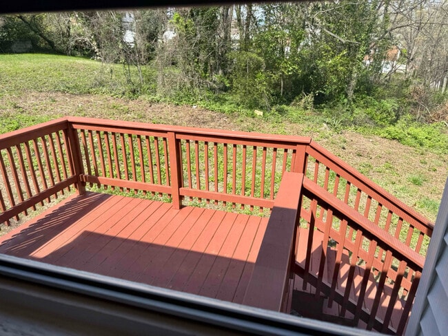 Photo - 626 Monroe St