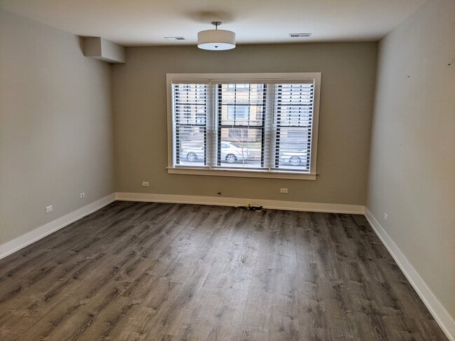 Building Photo - 1143 Maple Ave Unit 1145-1 Rental
