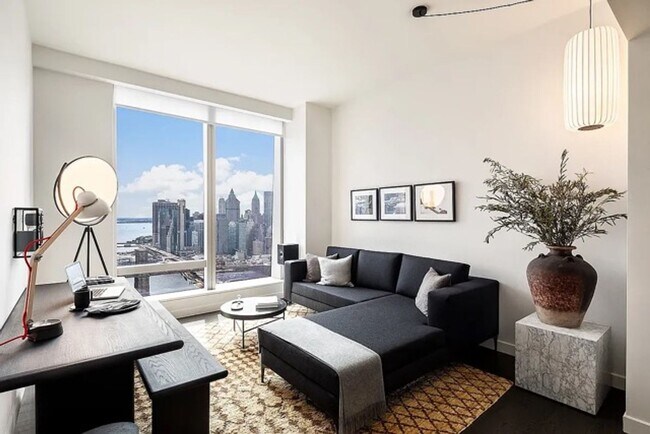 Photo - One Manhattan Square Unit 57L