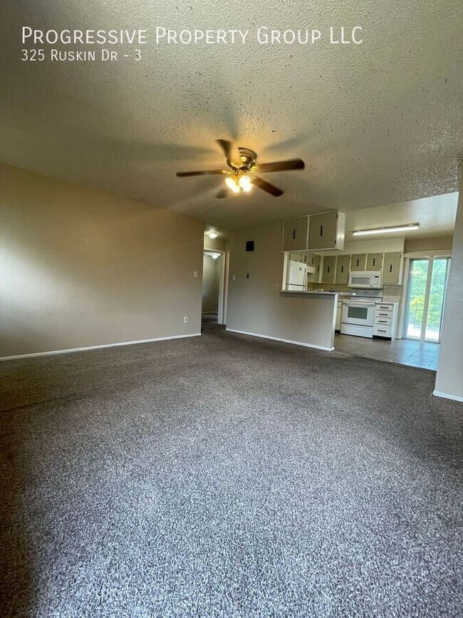 Photo - 325 Ruskin Dr Apartment Unit 3