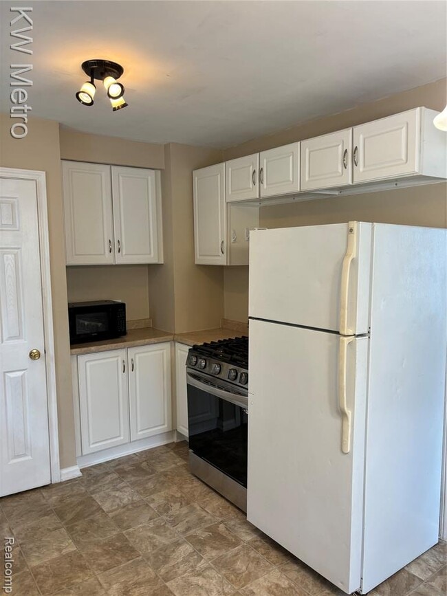 Photo - 1414 Owana Ave