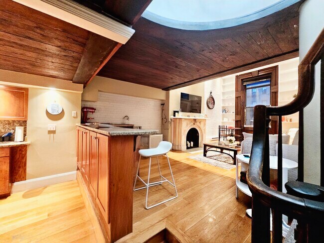 Photo - 117 Beacon St