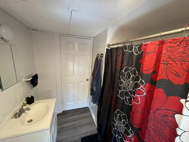 Photo - 18 Cedar St Unit 2nd Floor