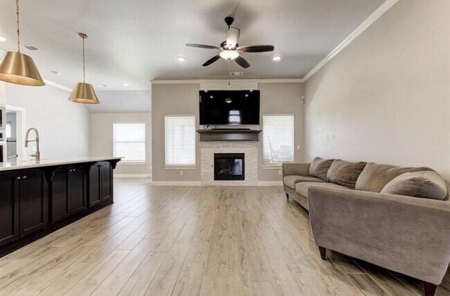 Photo - 3024 Drake Crest Dr