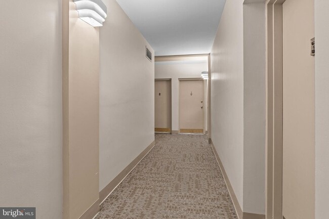 Photo - 1931 N Cleveland St Unit 213