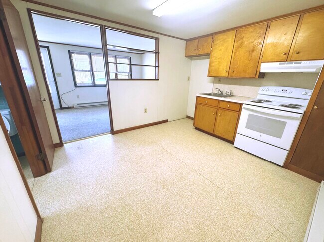 Photo - 19 Oakwood Dr Unit 19 Oakwood Drive