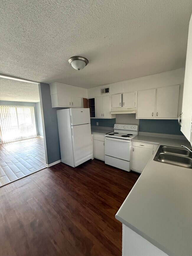 Photo - 3619 Patton Rd SW Unidad 3613-D