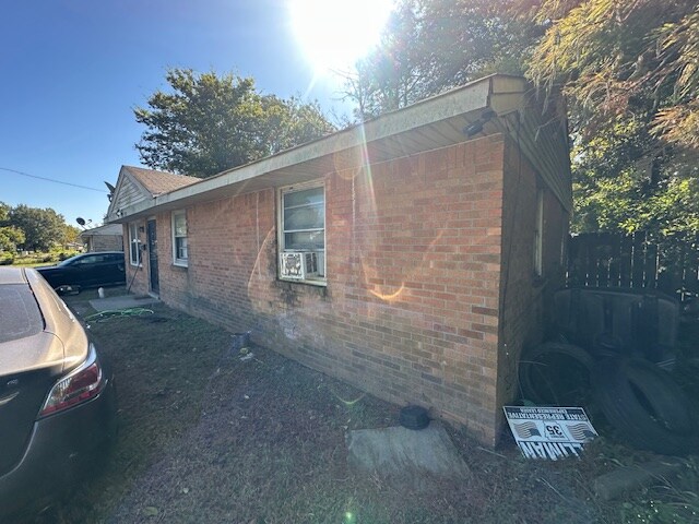 Photo - 2911 Church St