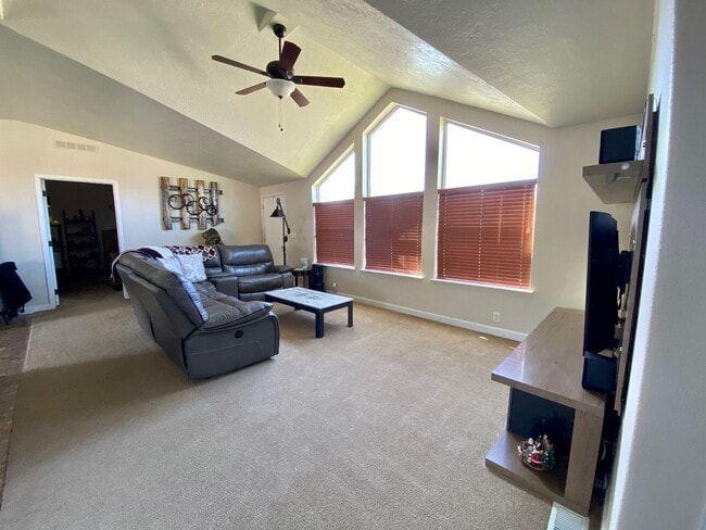 Photo - Hellgate Elementary School Area - 3 Bed, 2 Bath, Garage and a Fenced Yard