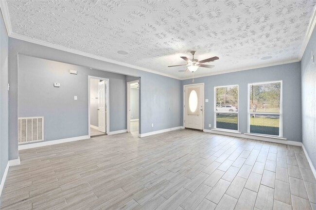 Building Photo - 114 S Westward St Rental