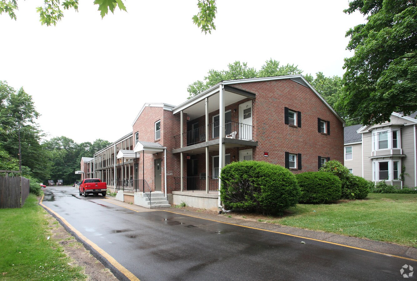 Photo - 44 Silver Ln Apartments