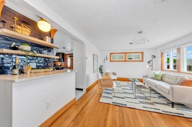 Photo - 61 Montmorenci Ave