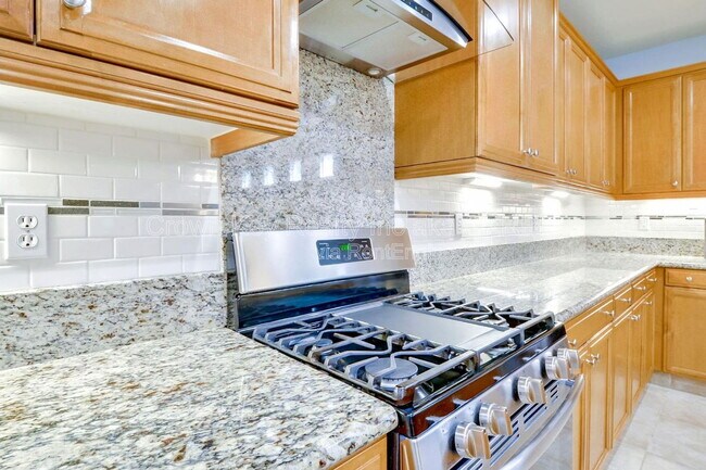 Photo - 171 W Santa Barbara Way