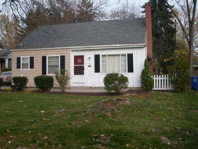 Building Photo - 4024 Sharon Ave