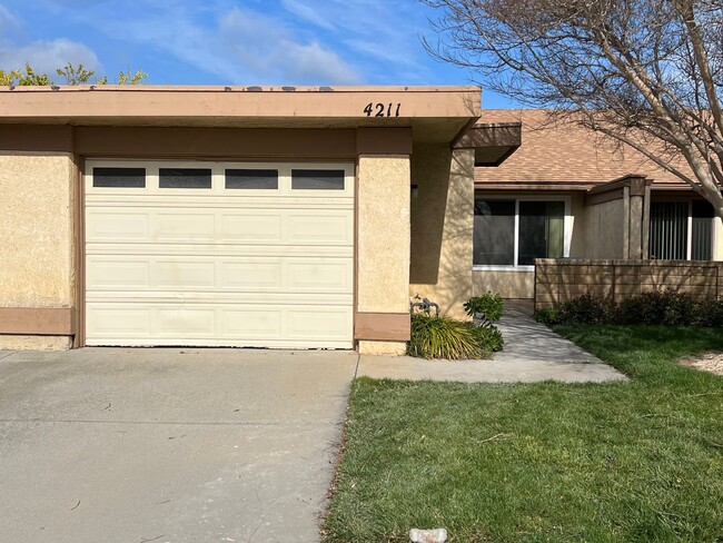 Very Updated Newport Home in Leisure Village - Very Updated Newport Home in Leisure Village