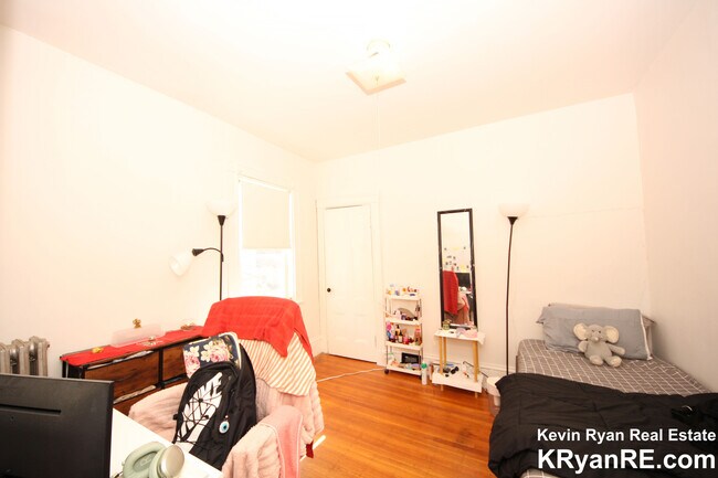 Photo - 23 Aldie St Unit 1