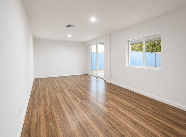 Photo - 2533 S Olivia Ave