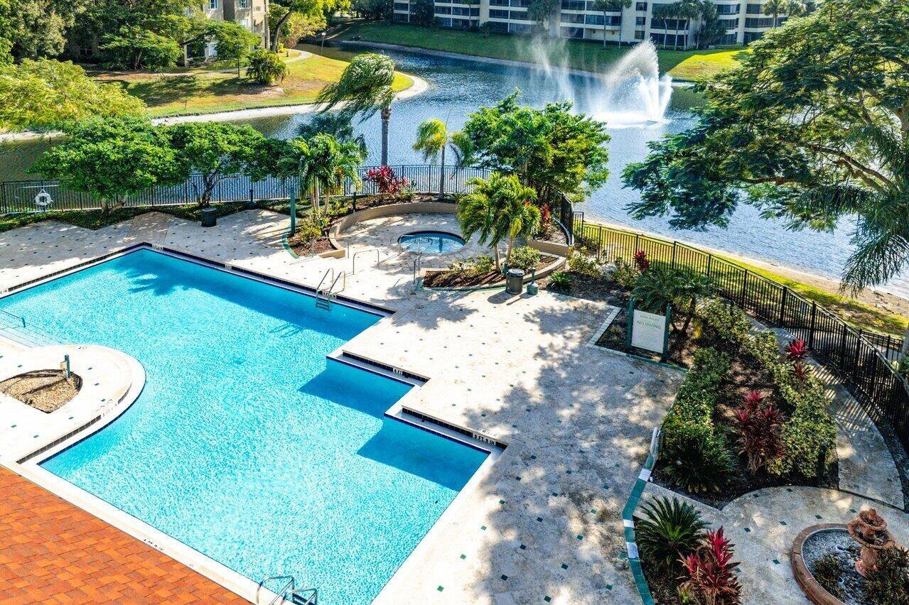 Photo - 1750 Palm Trl Unit Verano