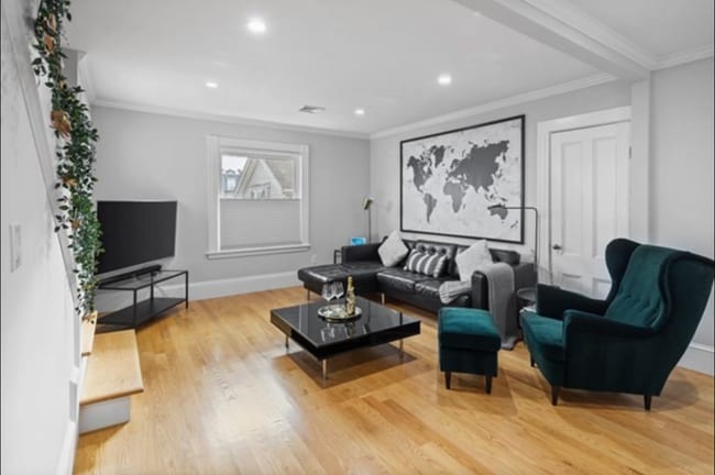 Building Photo - 14 Everett St Unit 2