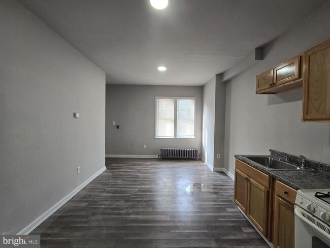 Building Photo - 5431 Baltimore Ave Unit 1ST FL FRONT Rental