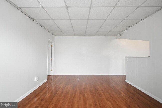 Photo - 2413 S 4th St