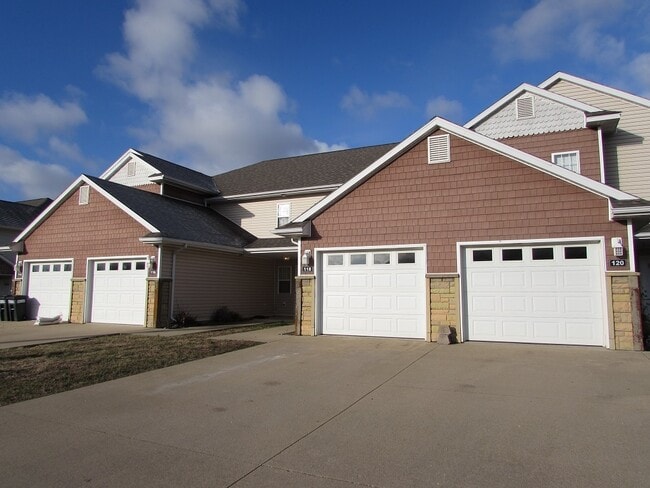 Building Photo - 6185-MF1-E1 Unit 114