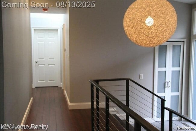 Photo - 1327 Lone Pine Rd