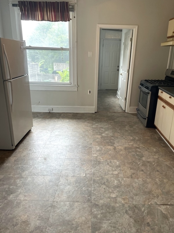 Photo - 2822 The Alameda