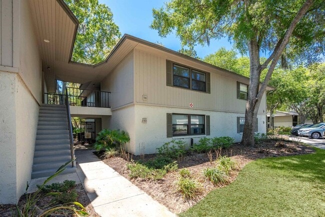 Photo - 54 Veronese Ct