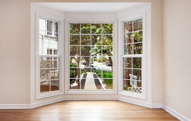 Photo - 422 Smithwood Dr