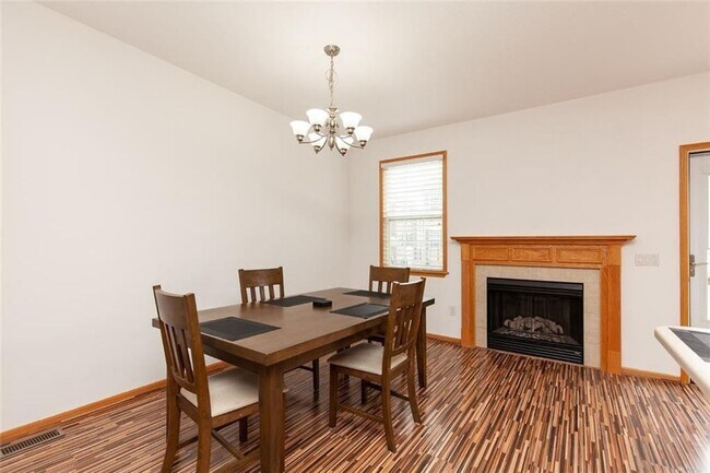 Photo - 1012 NE Kamies Ln