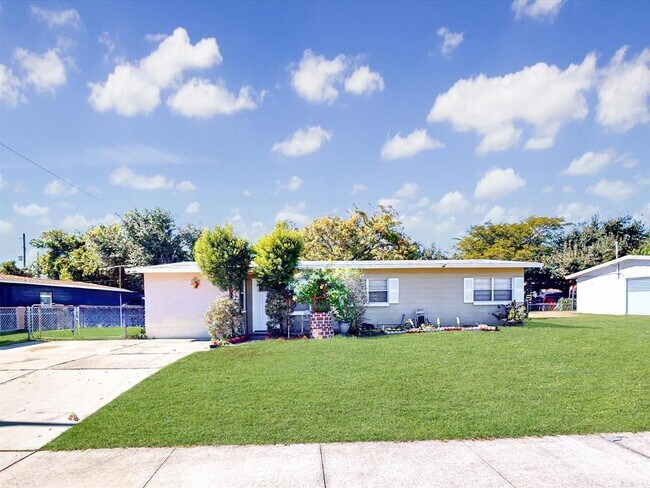 Photo - 2502 N Beaumont Ave