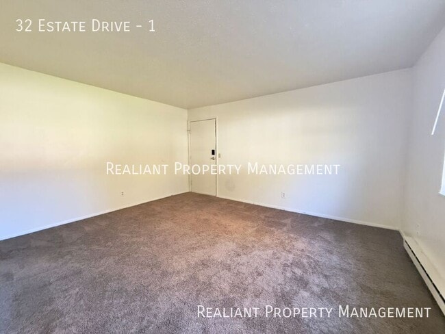 Photo - 32 Estate Dr Unit 1