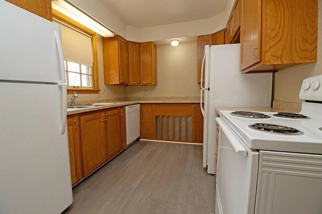 Photo - 815 5th Ave S