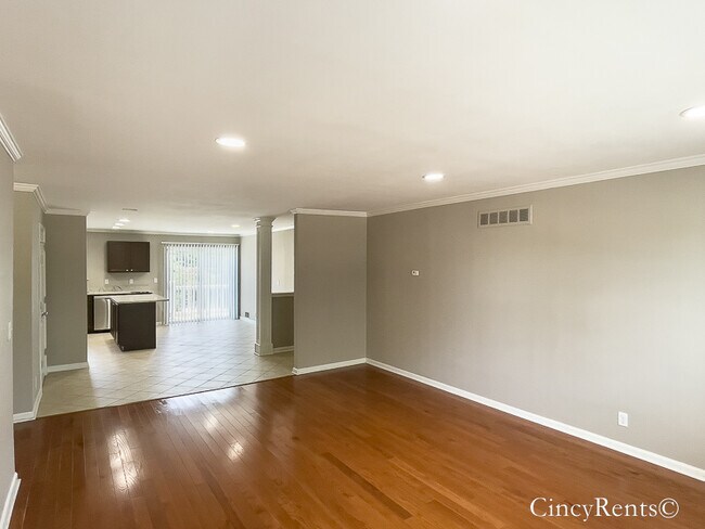 Photo - 3695 Erie Ave Unidad D