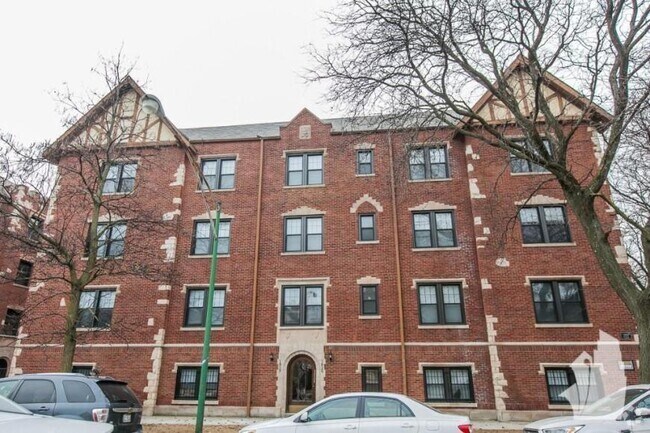 Building Photo - 3 bedroom in Chicago IL 60640 Unit 1827-G Rental