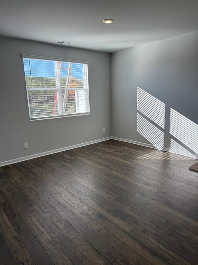 Photo - 2087 Widgeon Pt