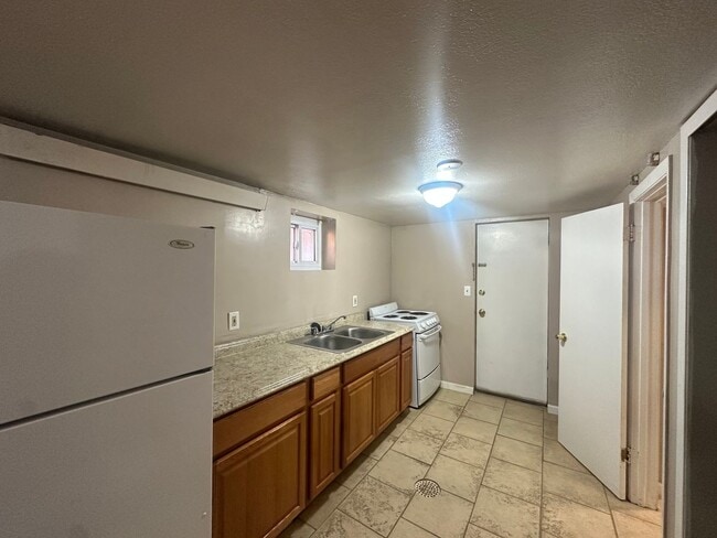 Photo - Shaul Properties - 419 1/2 W 14th Unit 419 1/2