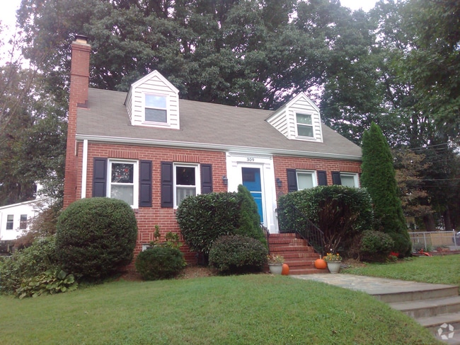 Building Photo - 309 Leighton Ave Rental
