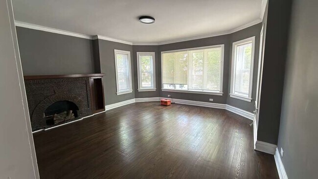 8210 S Marshfield Ave Unit 2