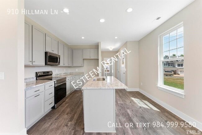 Photo - 910 Hillman Ln