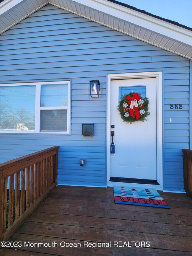 888 NJ35 Rental For Rent in Old Bridge, NJ