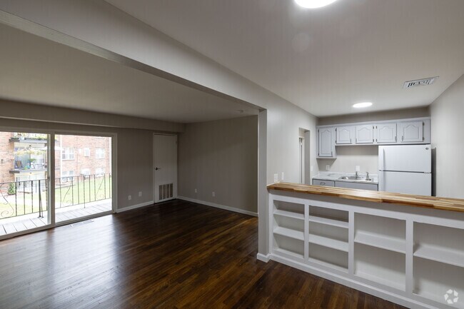 2BR/1BA - 854SF