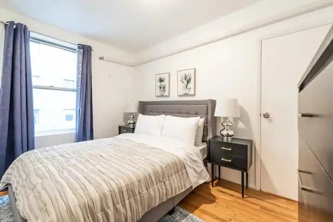 Photo - 472 9th Ave Unit SI ID1323946P