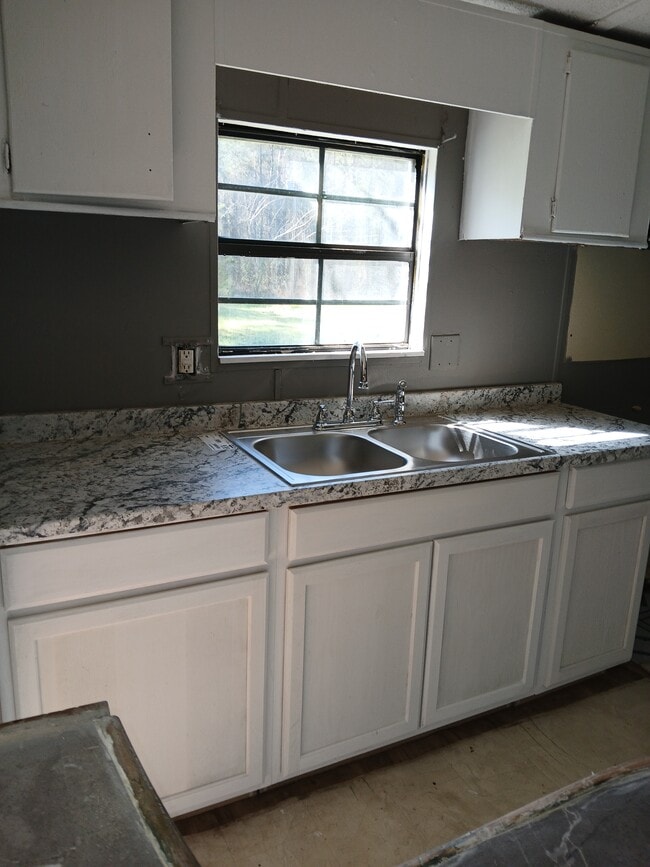 Photo - 1038 Viking Ct