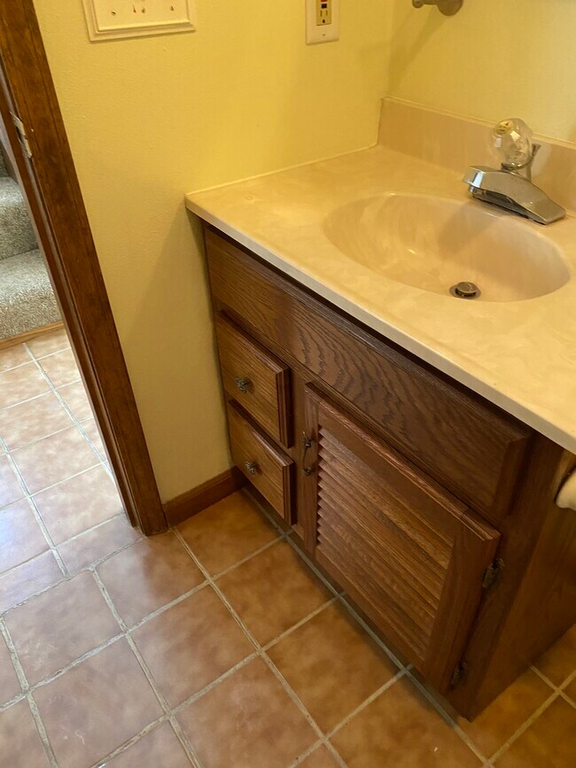 Photo - 988 Taft Ave Unidad B