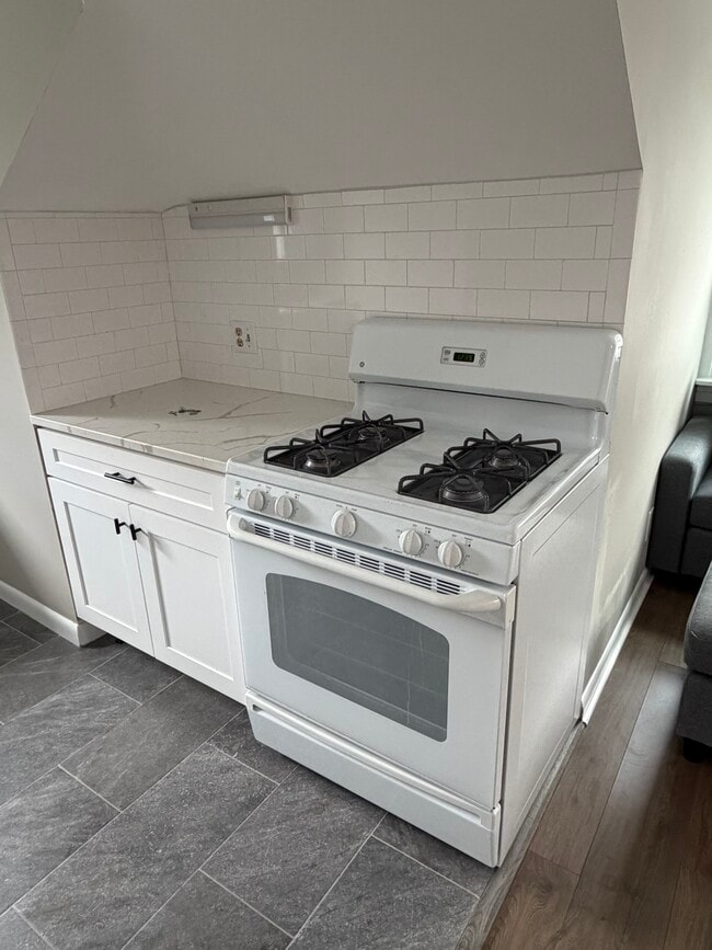 Photo - 179 Whitman Ave Unit 3